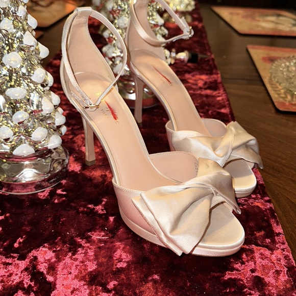Kate Spade Bridal Bow Sandals - Picture 2 of 6